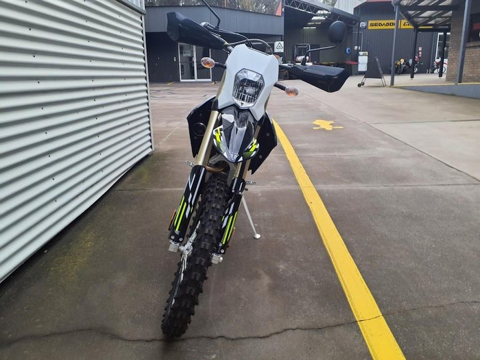 2026 Triumph TF 250-E Off Road Black