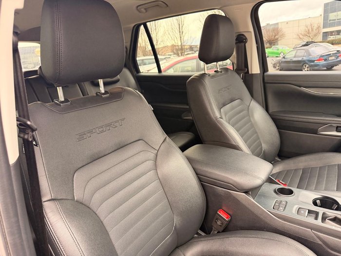 2023 Ford Everest Sport