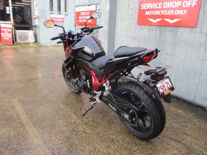 2023 Honda CB750 (HORNET) BLACK