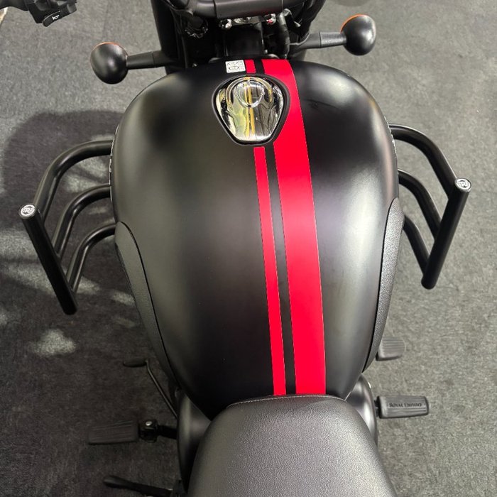 2024 Royal Enfield CLASSIC 350 DARK Black