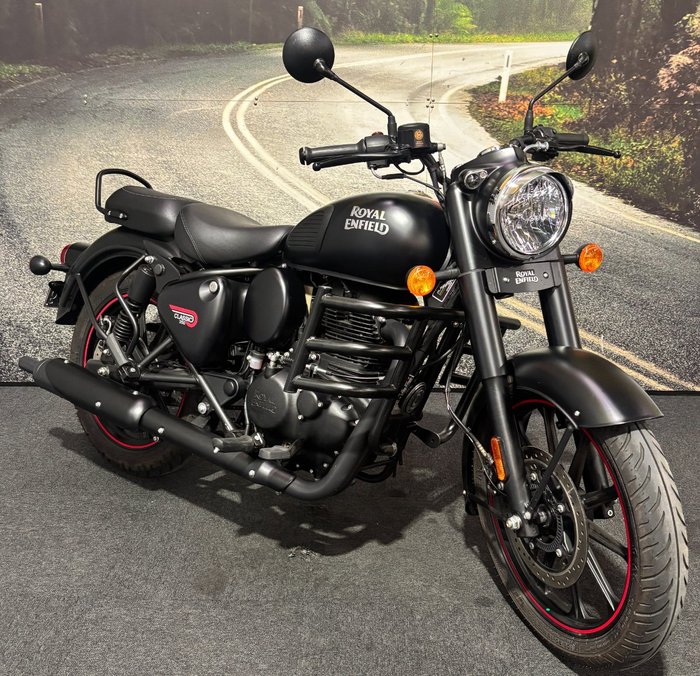 2024 Royal Enfield CLASSIC 350 DARK Black