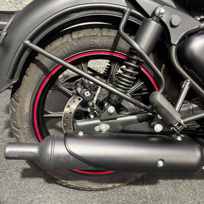 2024 Royal Enfield CLASSIC 350 DARK Black