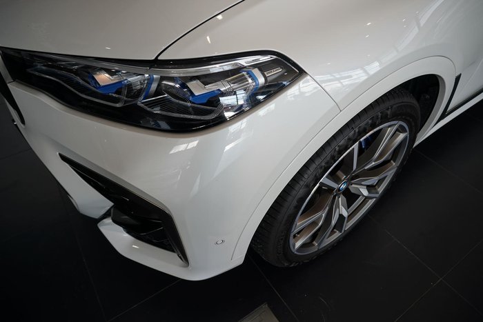 2021 BMW X7 M50i