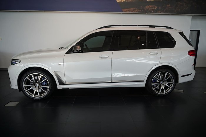 2021 BMW X7 M50i