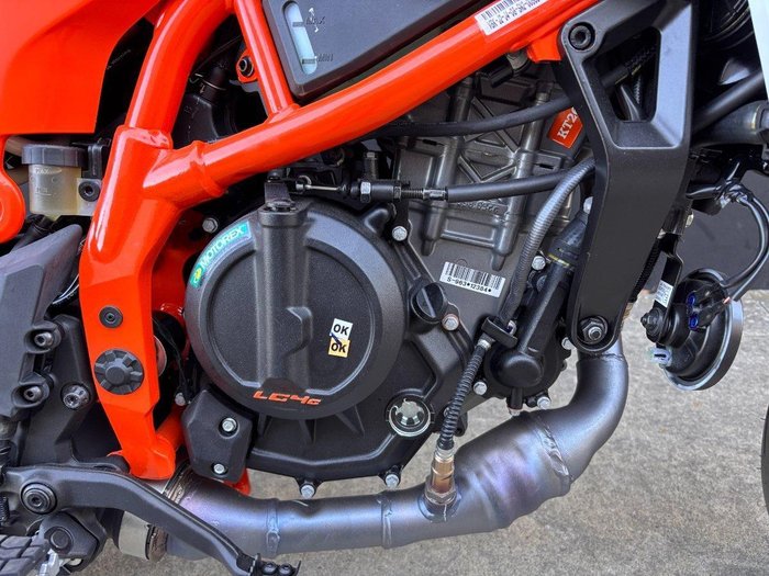 2025 KTM 390 SMC R SMC Orange