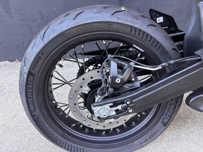 2025 KTM 390 SMC R SMC Orange