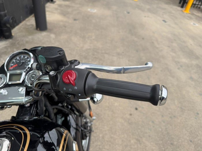 2025 Royal Enfield Bullet 350 Bullet 350 Black