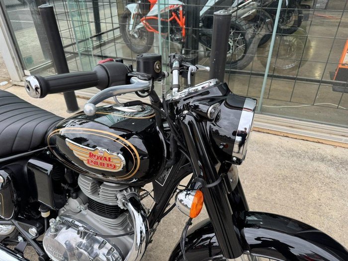2025 Royal Enfield Bullet 350 Bullet 350 Black