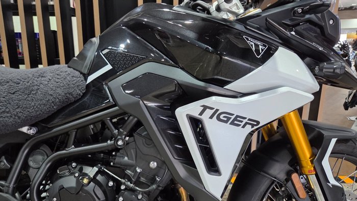 2025 Triumph TIGER 900 RALLY PRO Black