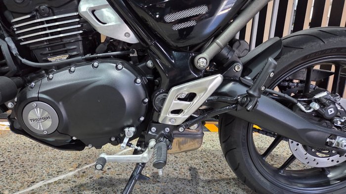 2025 Triumph SPEED 400 Black