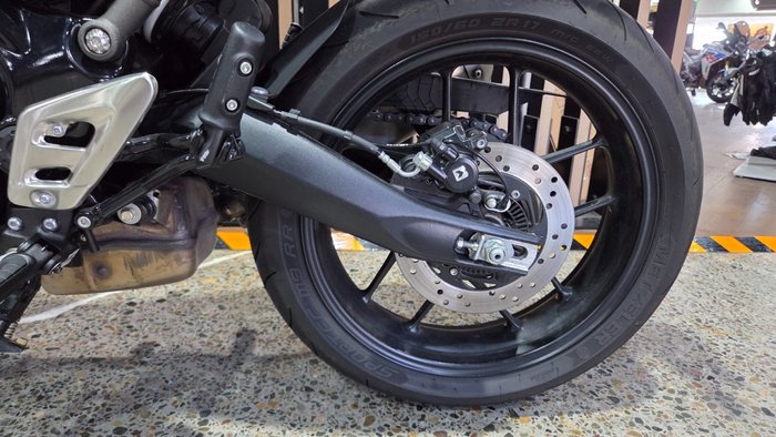 2025 Triumph SPEED 400 Black