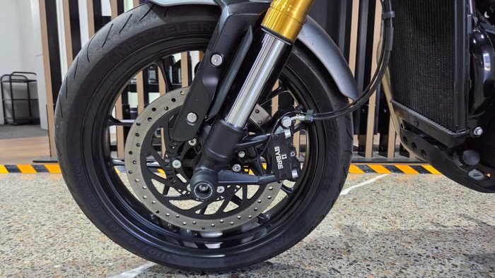 2025 Triumph SPEED 400 Black
