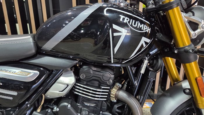 2025 Triumph SPEED 400 Black