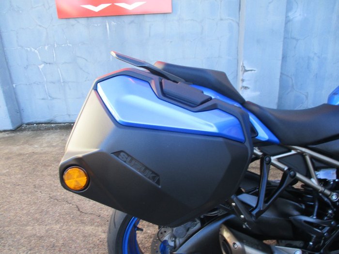 2022 Suzuki GSX-S1000 BLUE