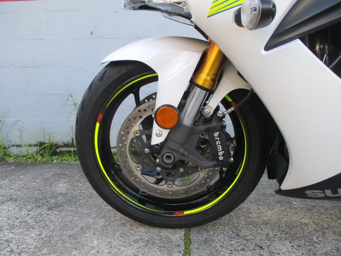 2017 Suzuki GSX-S1000F WHITE