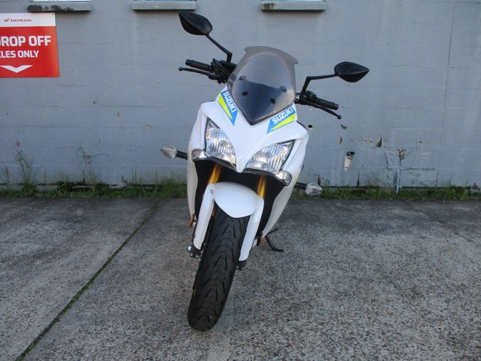 2017 Suzuki GSX-S1000F WHITE