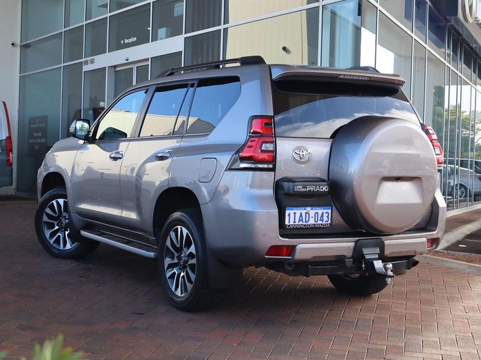 2023 Toyota Landcruiser Prado VX