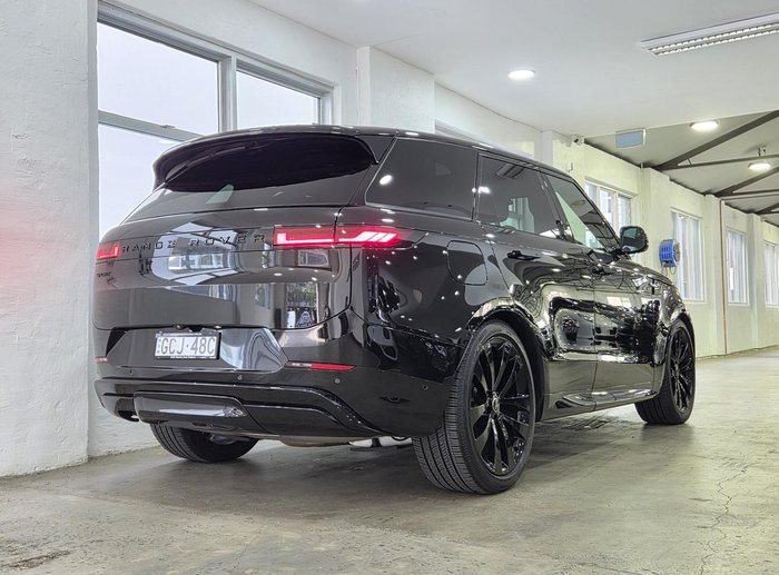 2025 Land Rover Range Rover Sport D300 Dynamic SE