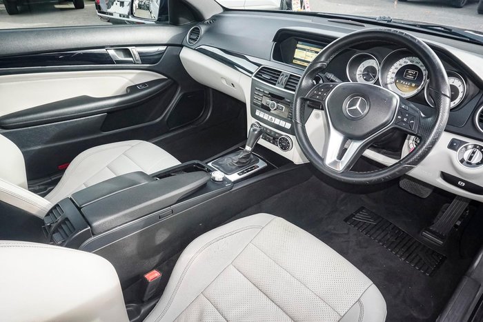 2011 Mercedes-Benz C-Class C180 BlueEFFICIENCY