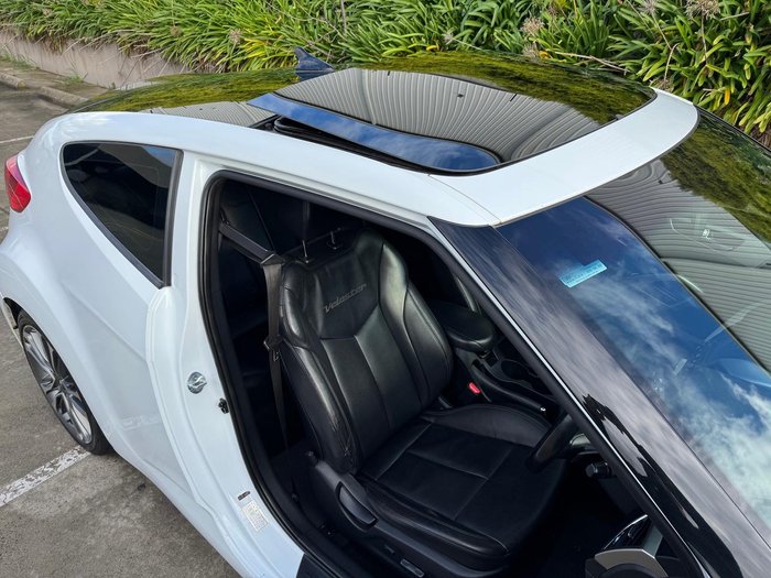 2016 Hyundai Veloster +