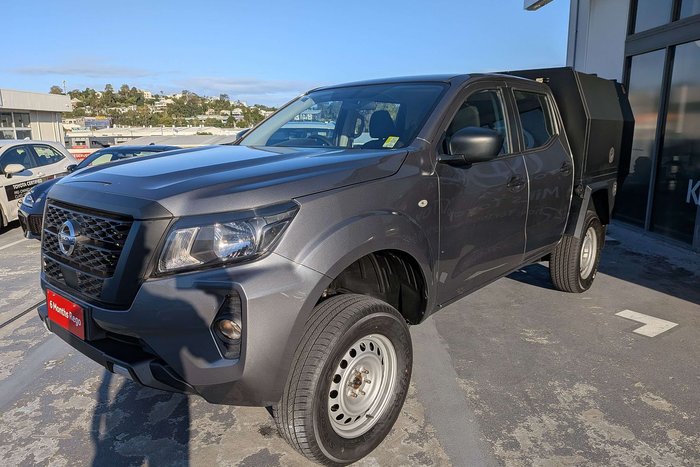 2023 Nissan Navara SL