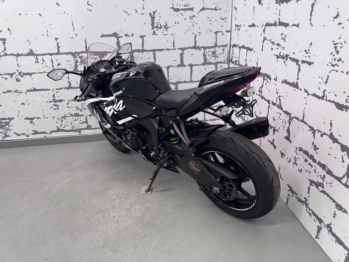 2023 Kawasaki Ninja ZX-6R ABS (636) KRT Edition Ninja Black