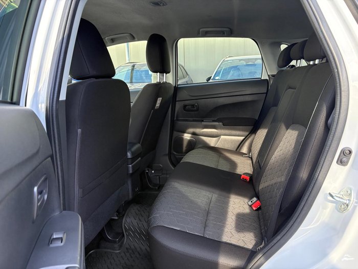 2022 Mitsubishi ASX ES
