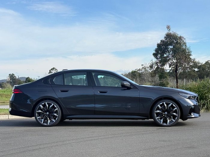 2026 BMW 5 Series 540d xDrive