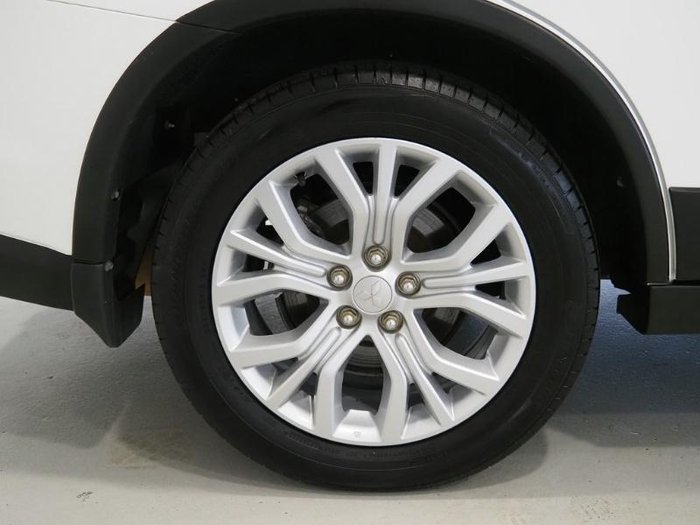 2021 Mitsubishi Outlander ES