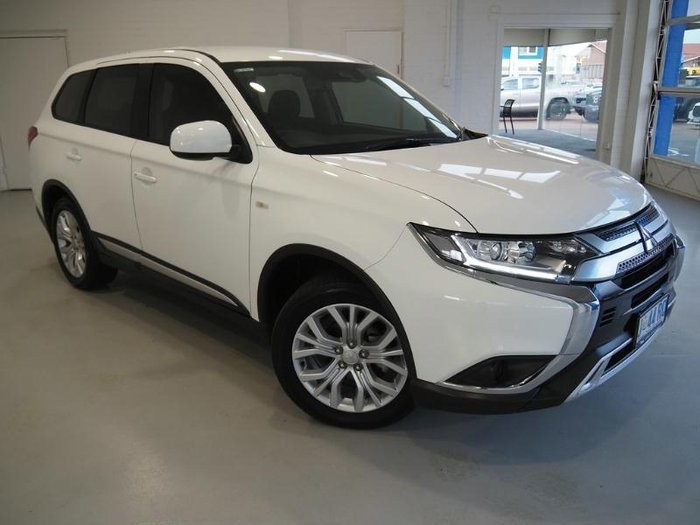 2021 Mitsubishi Outlander ES