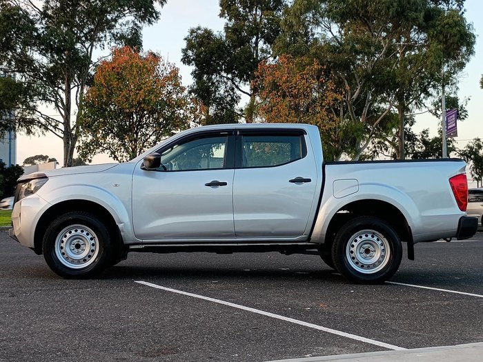 2021 Nissan Navara SL