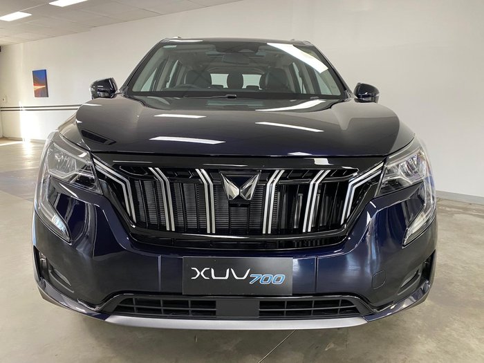 2025 Mahindra XUV700 AX7L