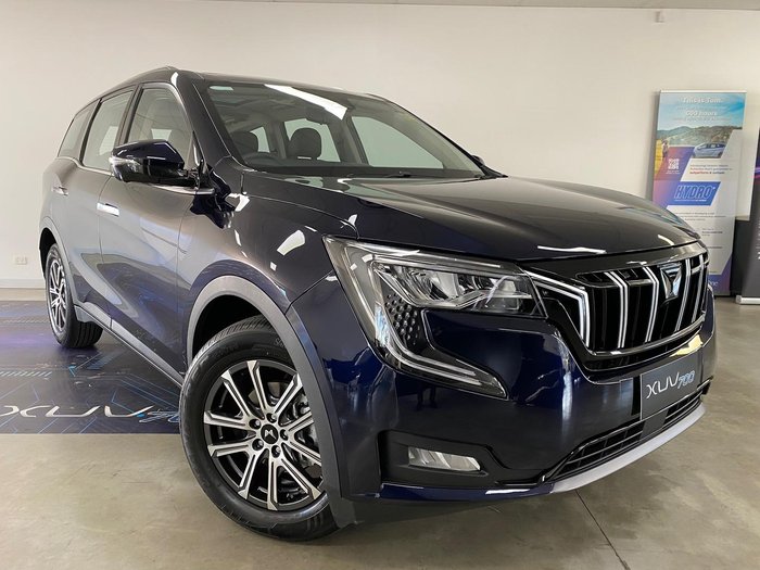 2025 Mahindra XUV700
