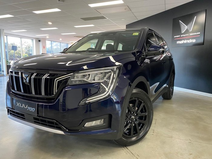 2025 Mahindra XUV700 AX7L