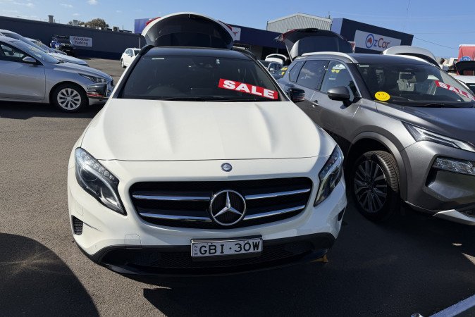 2017 MERCEDES-BENZ GLA