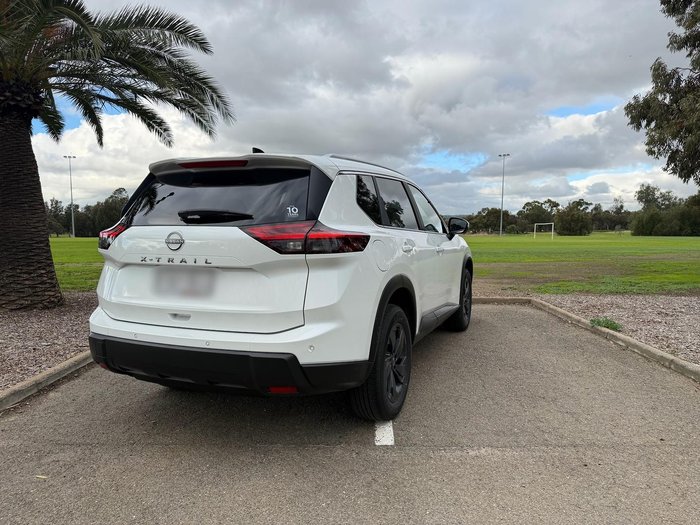 2025 Nissan X-TRAIL ST-L