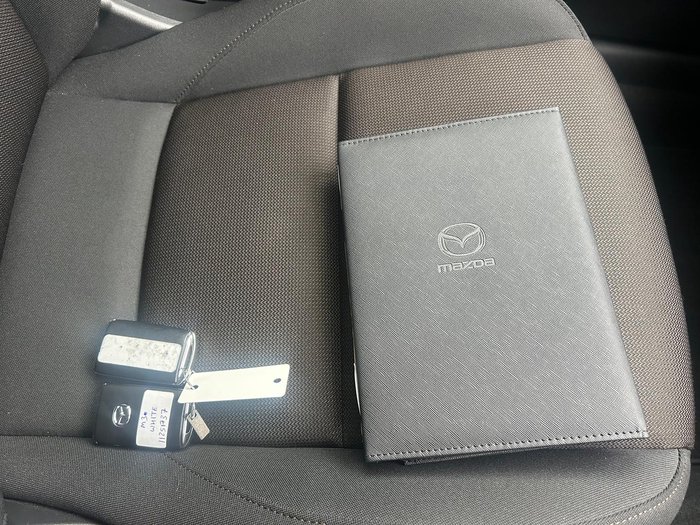 2025 Mazda 3 G20 Pure