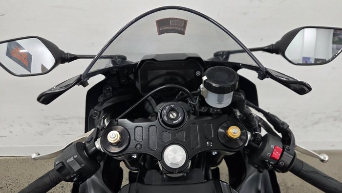 2023 Yamaha YZF-R7LA Black