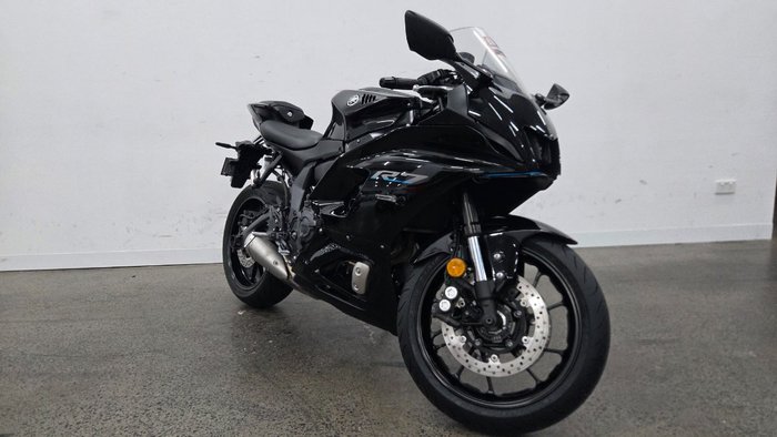 2023 Yamaha YZF-R7LA Black