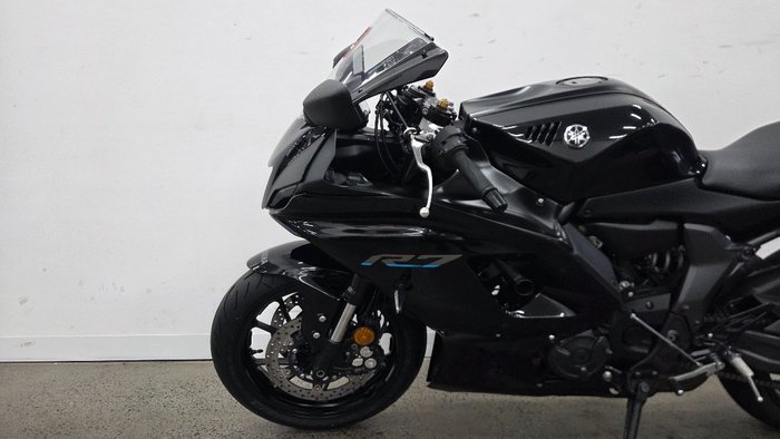 2023 Yamaha YZF-R7LA Black