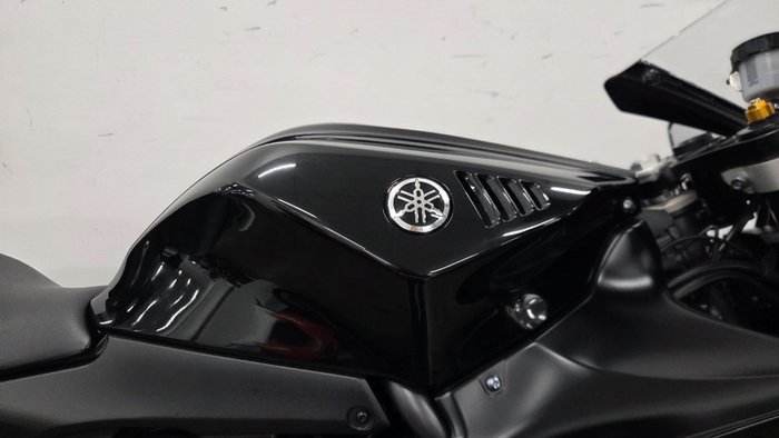 2023 Yamaha YZF-R7LA Black