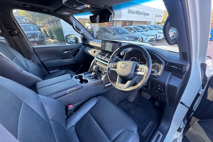 2022 Toyota Landcruiser VX