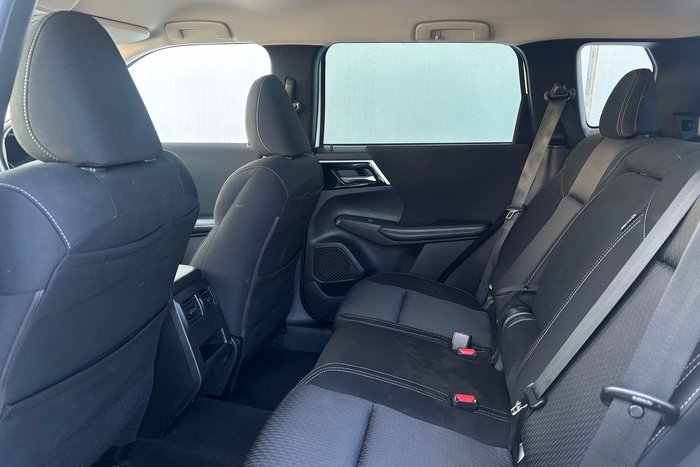 2022 Mitsubishi Outlander LS