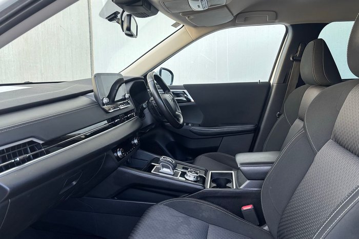 2022 Mitsubishi Outlander LS