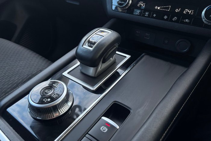 2022 Mitsubishi Outlander LS