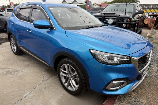 2021 MG HS