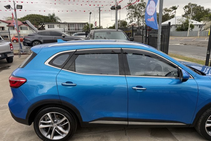 2021 MG HS EXCITE X