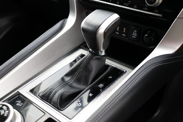2021 Mitsubishi Pajero Sport GLS