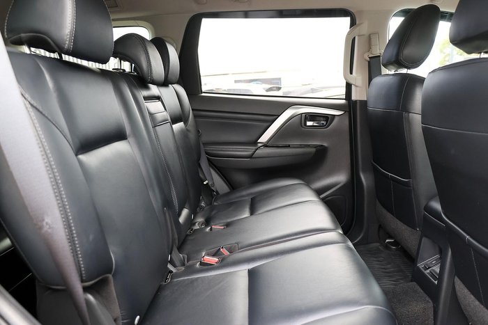 2021 Mitsubishi Pajero Sport GLS