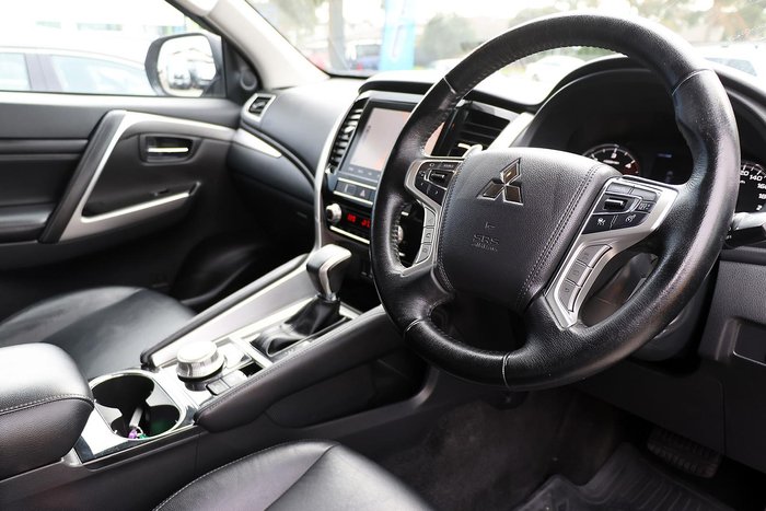 2021 Mitsubishi Pajero Sport GLS